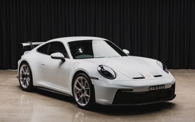 Matte White 2022 Porsche GT3: Showroom